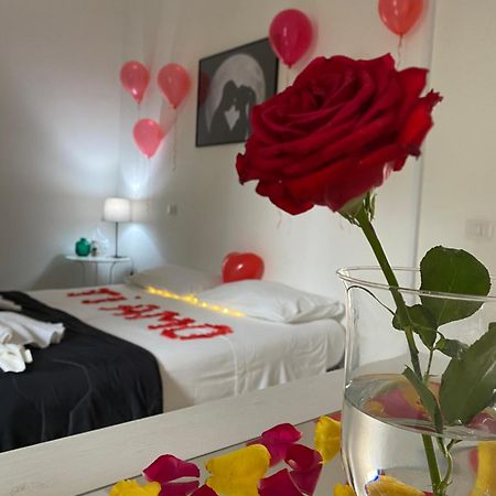 Le Mirage Residence カステッランマーレ・ディ・スタービア エクステリア 写真